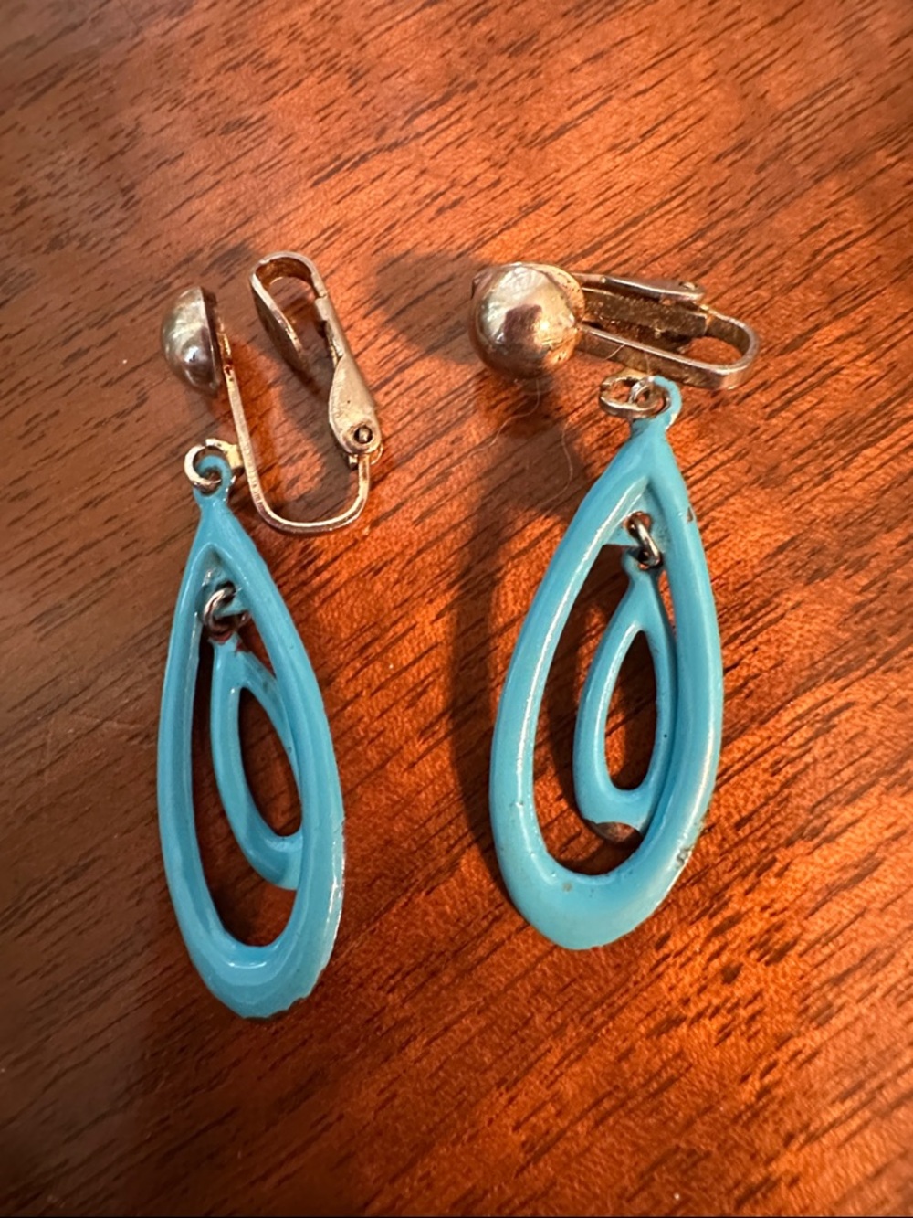 Vintage 60s/70s Turquoise Teardrop Dangle Clip‎ on Earrings